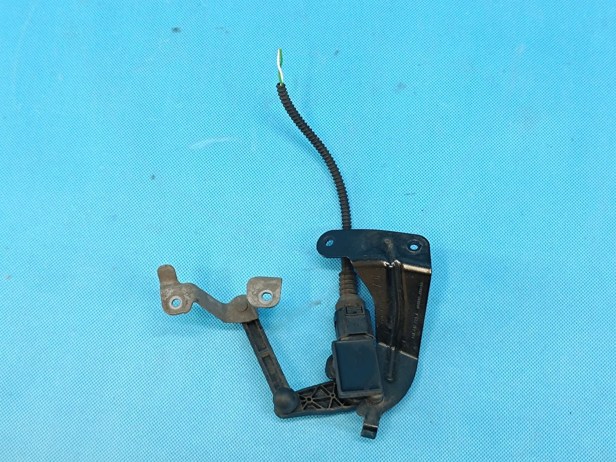 SKODA OCTAVIA IV COMBI 2.0 TFSI 24R LIGHT LEVELING SENSOR 5NA512521A