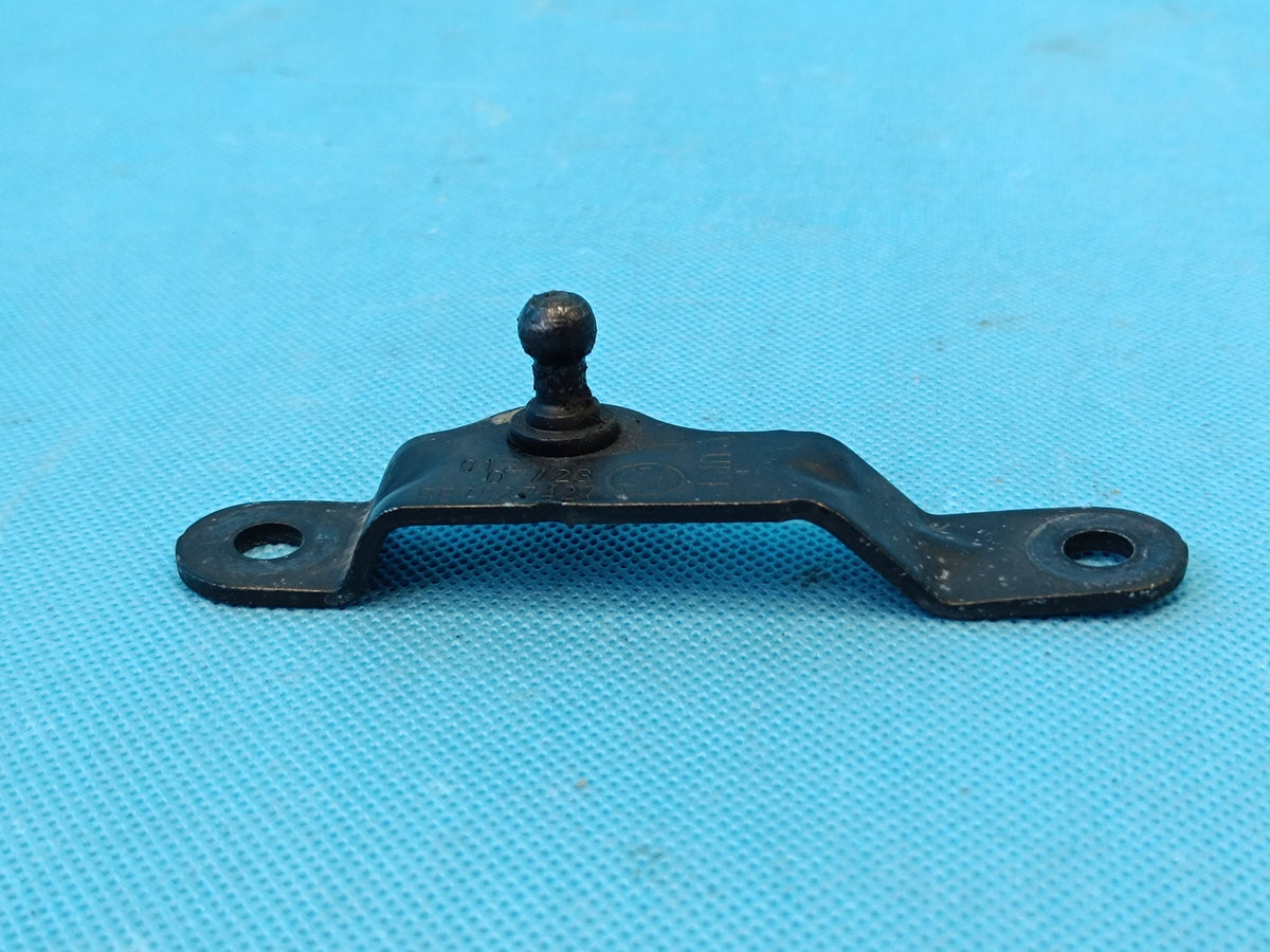 SKODA OCTAVIA IV COMBI 2,0TDI 2023R FLAP ACTUATOR BRACKET LEFT 5E7827427