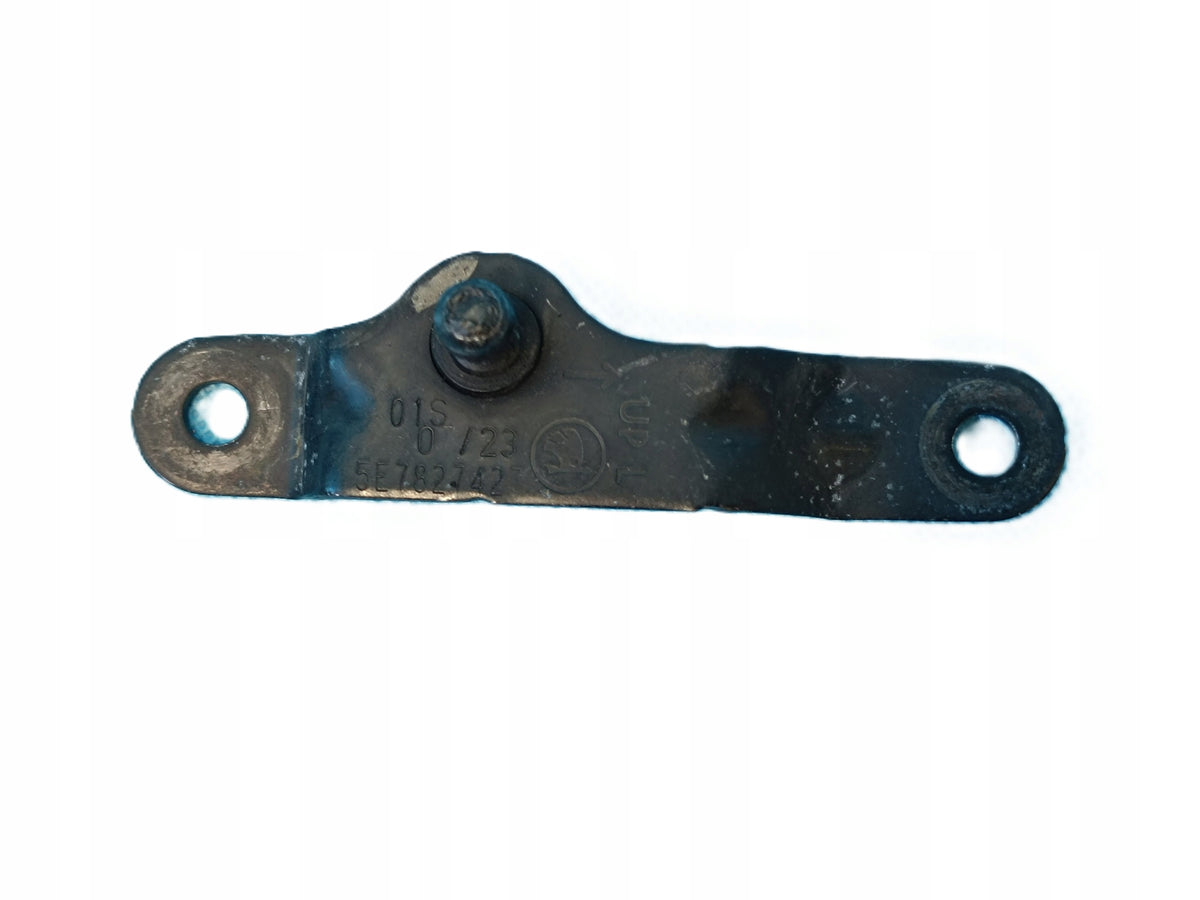 SKODA OCTAVIA IV COMBI 2,0TDI 2023R FLAP ACTUATOR BRACKET LEFT 5E7827427