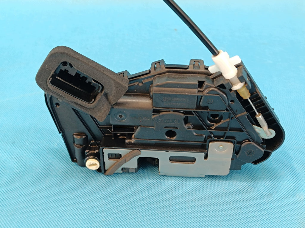 SKODA OCTAVIA IV COMBI 2.0TFSI 140KW 2024R DOOR LOCK RIGHT REAR 5TA839016Q