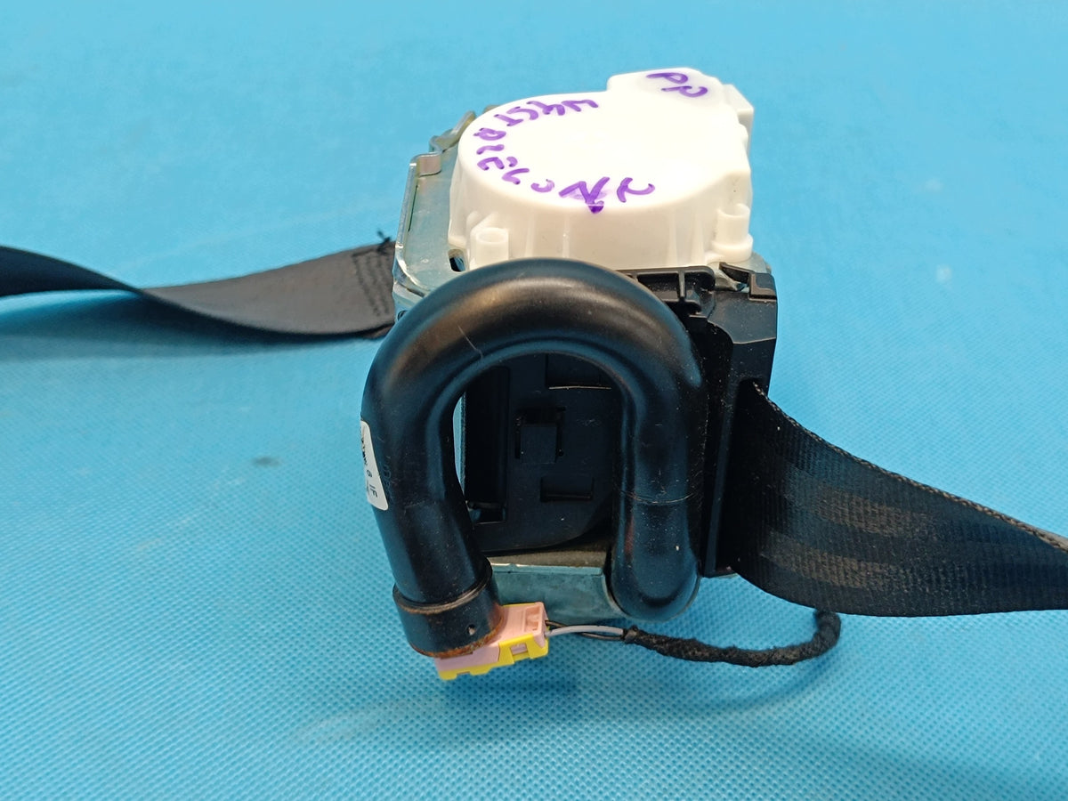 SKODA OCTAVIA IV COMBI 2024 R SEAT BELT RIGHT FRONT 5E3857706H