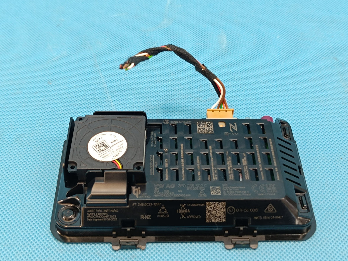 SKODA OCTAVIA IV VRS 2.0 TFSI 195KW 2026 R INDUCTION CHARGER 3P0035502C
