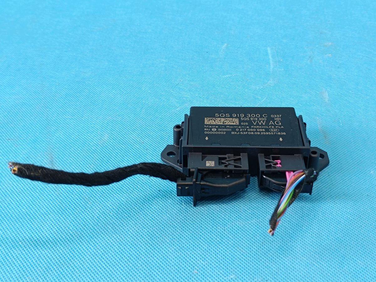 SKODA OCTAVIA IV VRS 2.0 TFSI 195KW 2026 R MODULE DRIVER PDC 5QS919300C