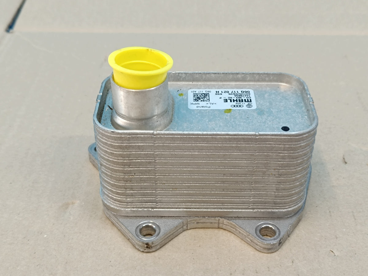 SKODA OCTAVIA IV VRS 2.0 TFSI 195KW 2026 R OIL COOLER 06Q117021H