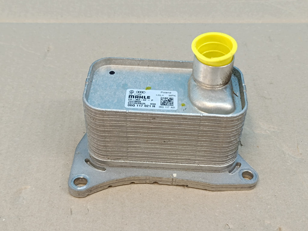 SKODA OCTAVIA IV VRS 2.0 TFSI 195KW 2026 R OIL COOLER 06Q117021H