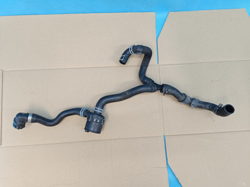 SKODA OCTAVIA IV VRS 2.0 TFSI 195KW 2026 R WATER HOSE PUMP 5WA122157AB