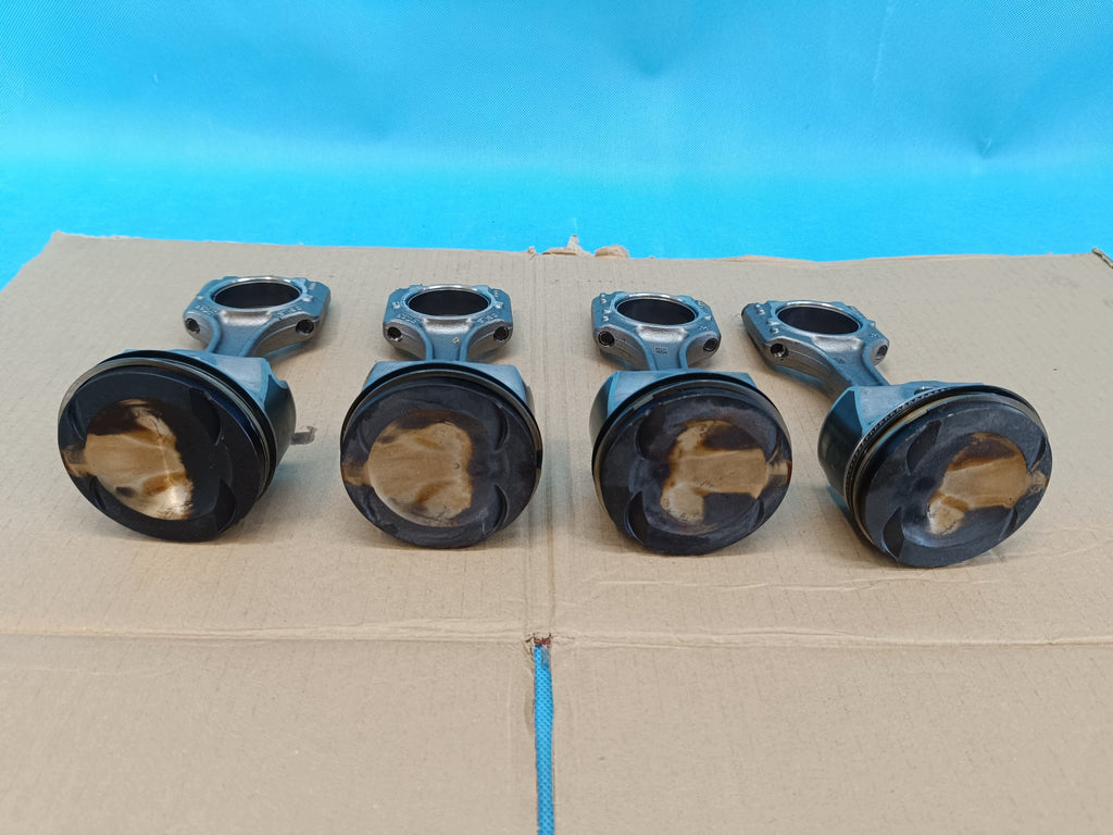 SKODA OCTAVIA IV VRS 2.0 TFSI 195KW 26R PISTON CONNECTING ROD 06N107065A 06H198401D