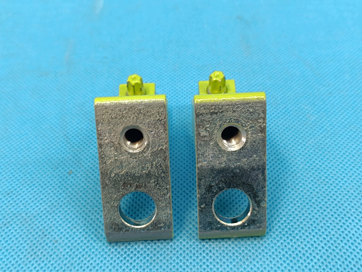 SKODA OCTAVIA IV VRS 2.0TFSI 2026R DOOR HINGES LEFT FRONT LG6E 8Y0831403E