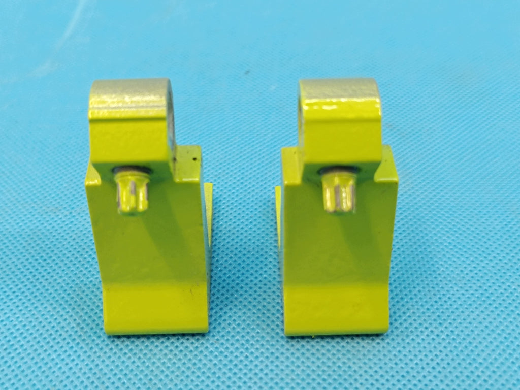 SKODA OCTAVIA IV VRS 2.0TFSI 2026R DOOR HINGES LEFT FRONT LG6E 8Y0831403E