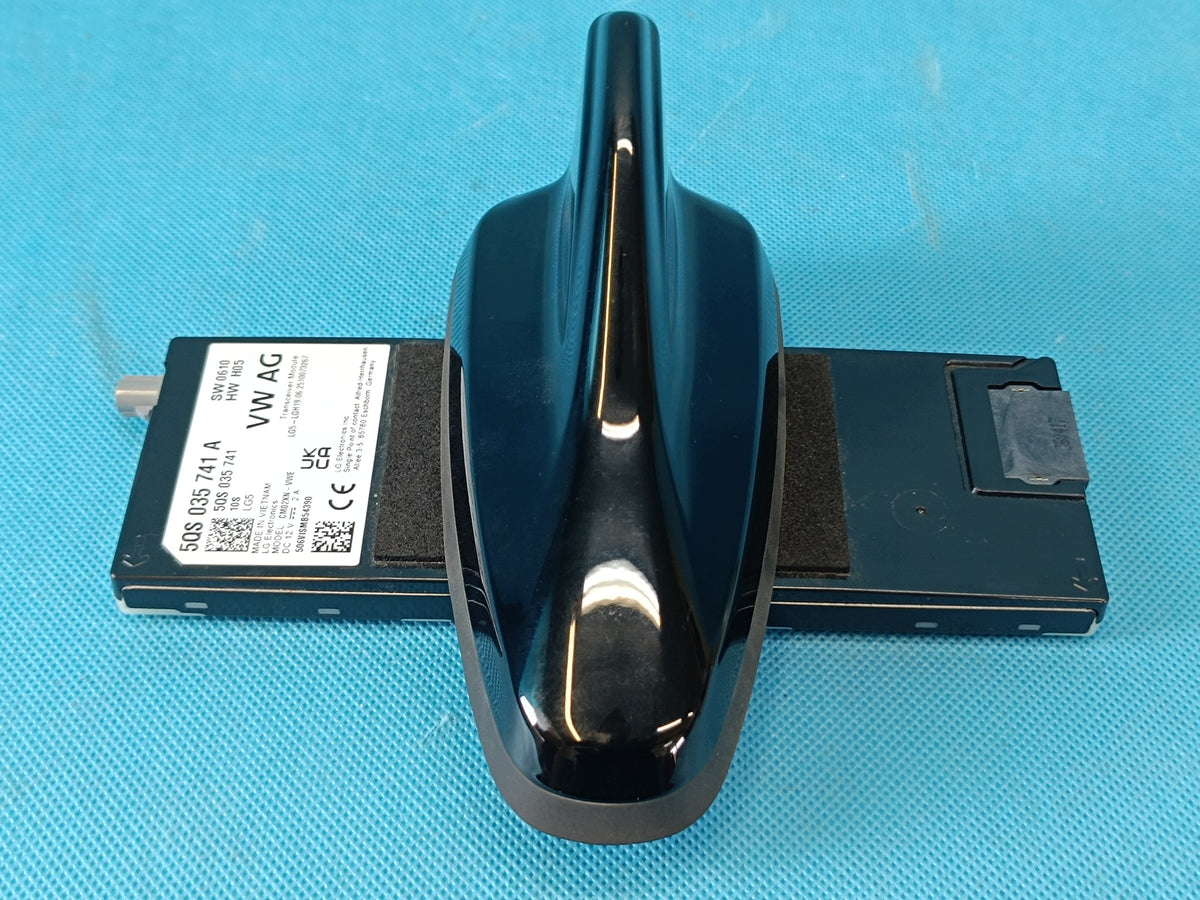 SKODA OCTAVIA IV VRS 2026 R ROOF ANTENNA SHARK 5WA035507Q 5QS035741A