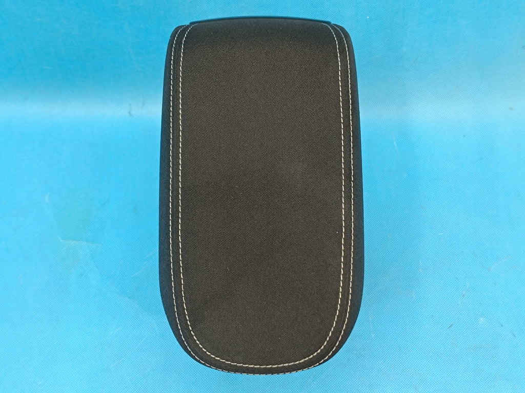 SKODA SCALA LIFT 1.0 TSI 85KW 2024 R ARMREST SYZ 654864207A