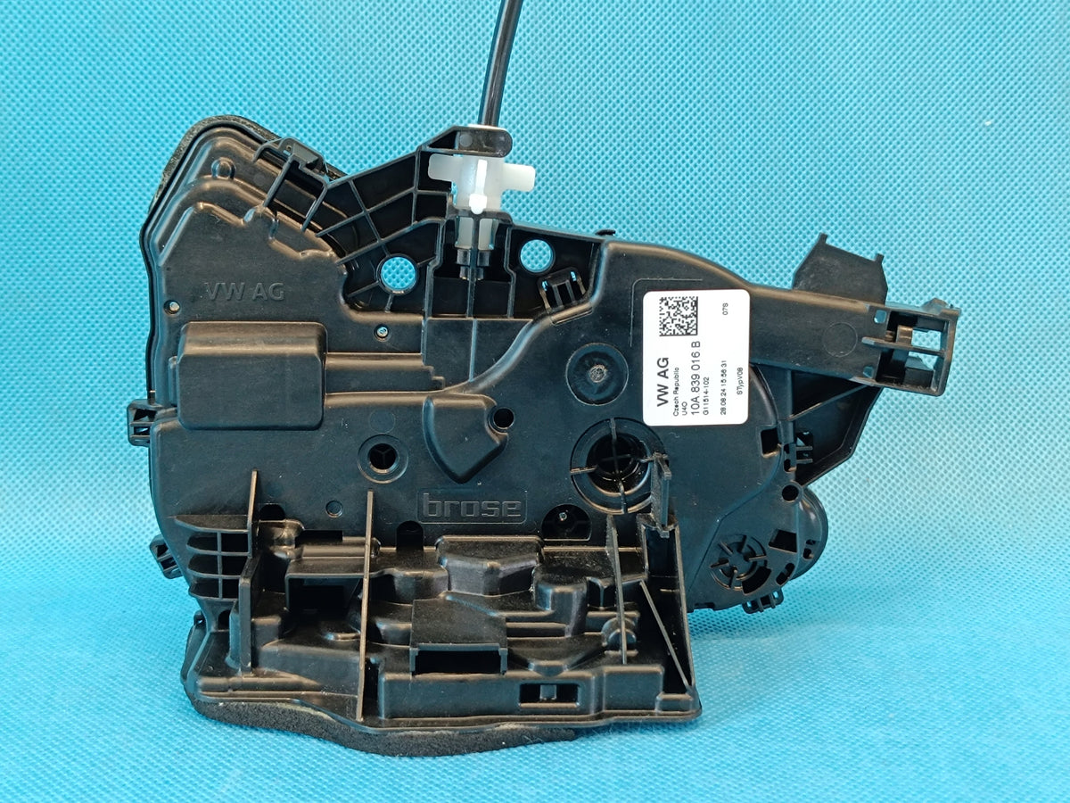 SKODA SCALA LIFT 1.0 TSI 85KW 2024 R DOOR LOCK RIGHT REAR 10A839016B