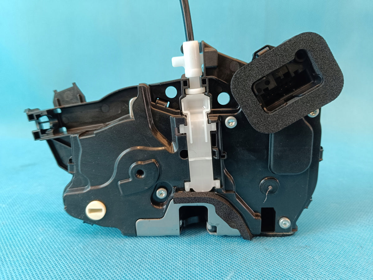 SKODA SCALA LIFT 1.0 TSI 85KW 2024 R DOOR LOCK RIGHT REAR 10A839016B