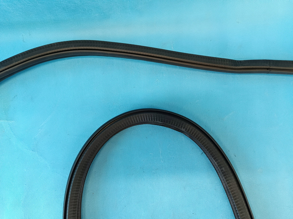 SKODA SCALA LIFT 1.0 TSI 85KW 2024 R GASKET LEFT FRONT 657867365F