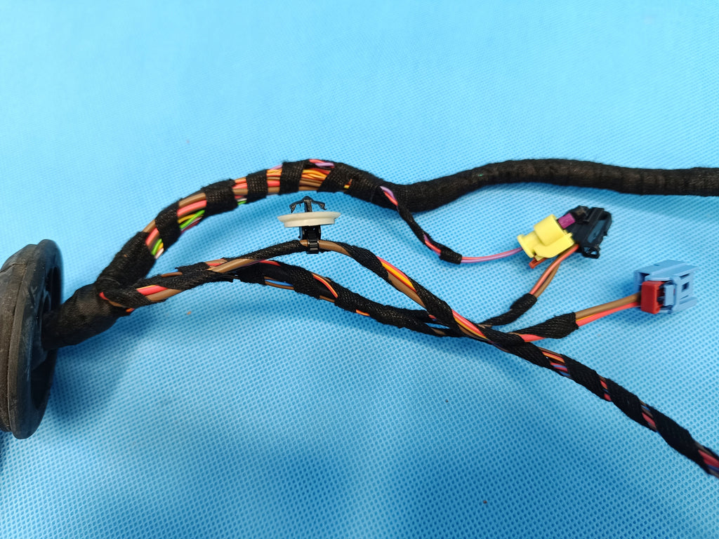 SKODA SUPERB 3 COMBI 2.0 TFSI 206KW 4X4 2018R DOOR HARNESS RIGHT FRONT