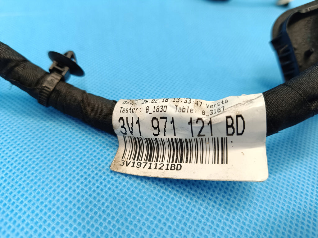 SKODA SUPERB 3 COMBI 2.0 TFSI 206KW 4X4 2018R DOOR HARNESS RIGHT FRONT