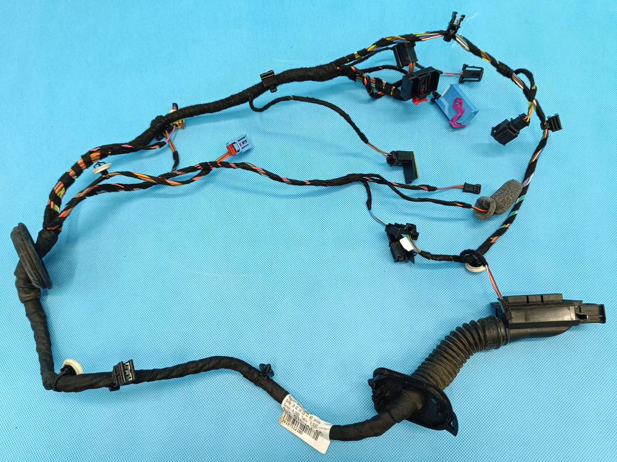 SKODA SUPERB 3 COMBI 2.0 TFSI 206KW 4X4 2018R DOOR HARNESS RIGHT FRONT