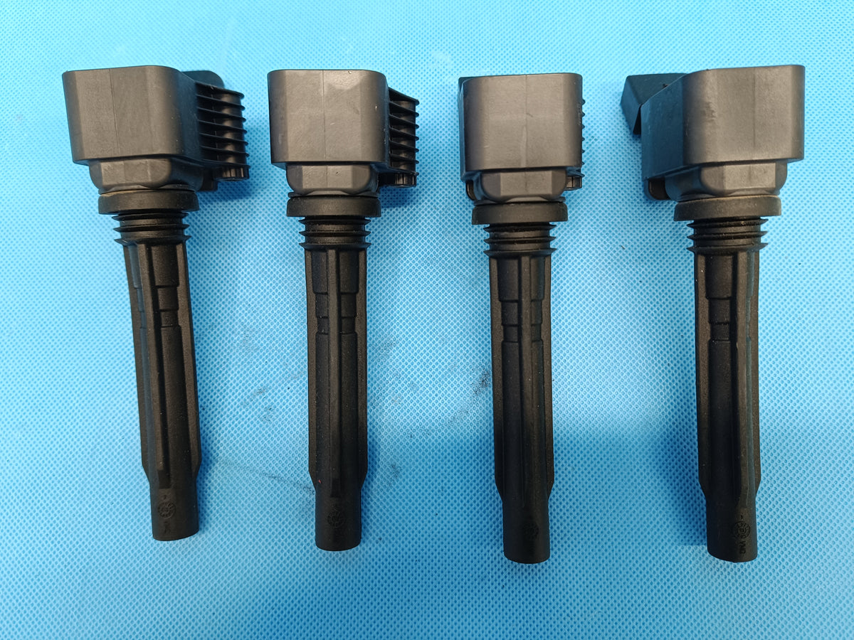 SKODA SUPERB 3 COMBI 2.0 TFSI 206KW 4X4 2018R IGNITION COIL 06J905110K