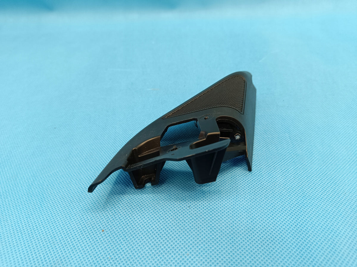 SKODA SUPERB 3 COMBI 2.0TFSI 206KW 4X4 18R SPEAKER DOOR COVER RIGHT FRONT