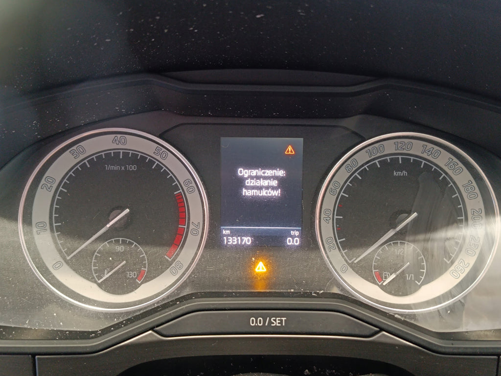 SKODA SUPERB 3 III FL 2.0 FSI 200KW 2020 R CLOCK COUNTER 3V0920710E
