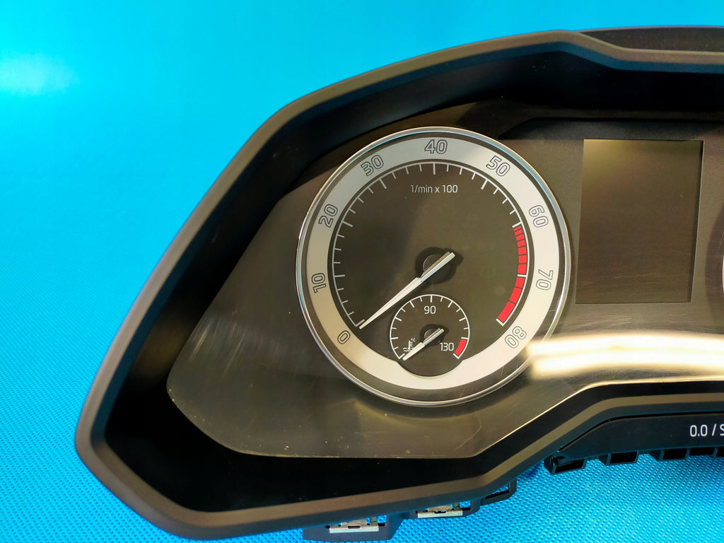 SKODA SUPERB 3 III FL 2.0 FSI 200KW 2020 R CLOCK COUNTER 3V0920710E