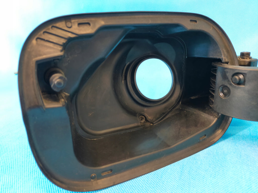 SKODA SUPERB 3 III FL 2.0FSI 200KW 2020R FUEL FILLER FLAP LW5Q 3V9809909