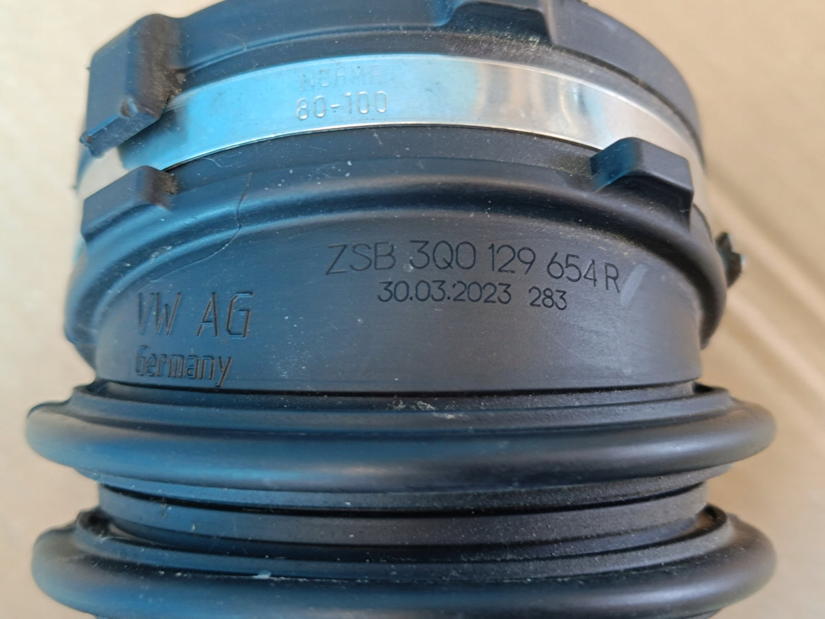 SKODA SUPERB 3 LIFT 2.0 TDI 2023 R AIR HOSE 3Q0129654R 3Q0129654R