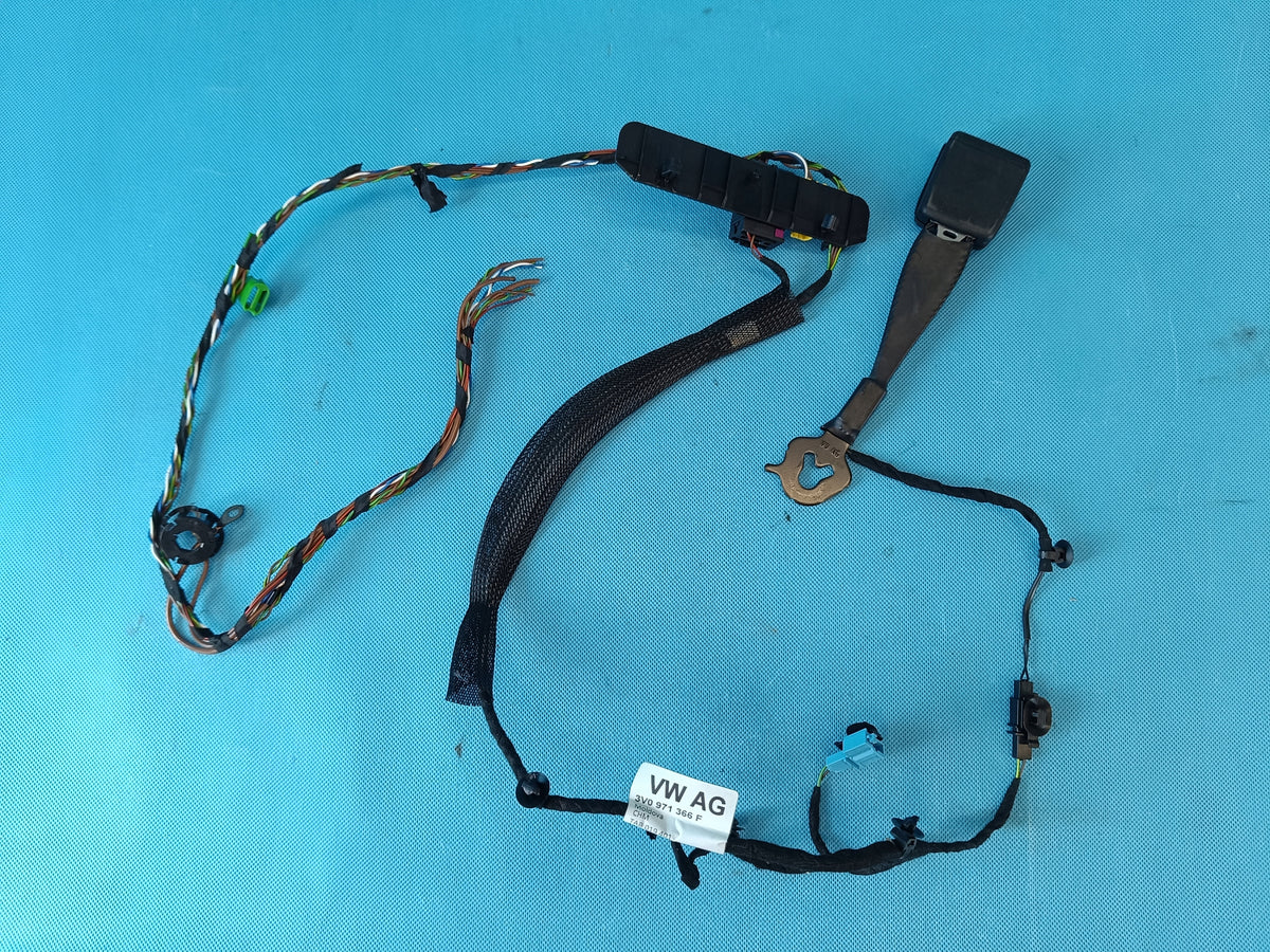 SKODA SUPERB 3 LIFT 2.0TDI 110KW 2023R PASSENGER SEAT HARNESS 3V0971366F