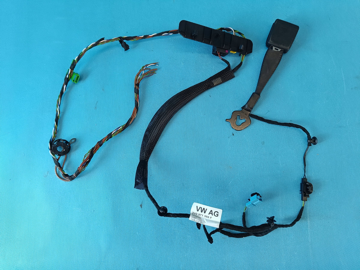 SKODA SUPERB 3 LIFT 2.0TDI 110KW 2023R PASSENGER SEAT HARNESS 3V0971366F