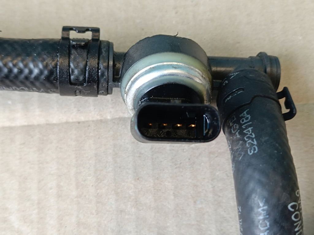 SKODA SUPERB 3 STATION WAGON 2.0TDI 23R HOSE FUEL TUBE SENSOR 04B906054G