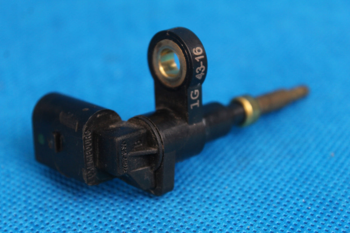 SKODA SUPERB 3V TEMPERATURE SENSOR 04E919501G 2017R