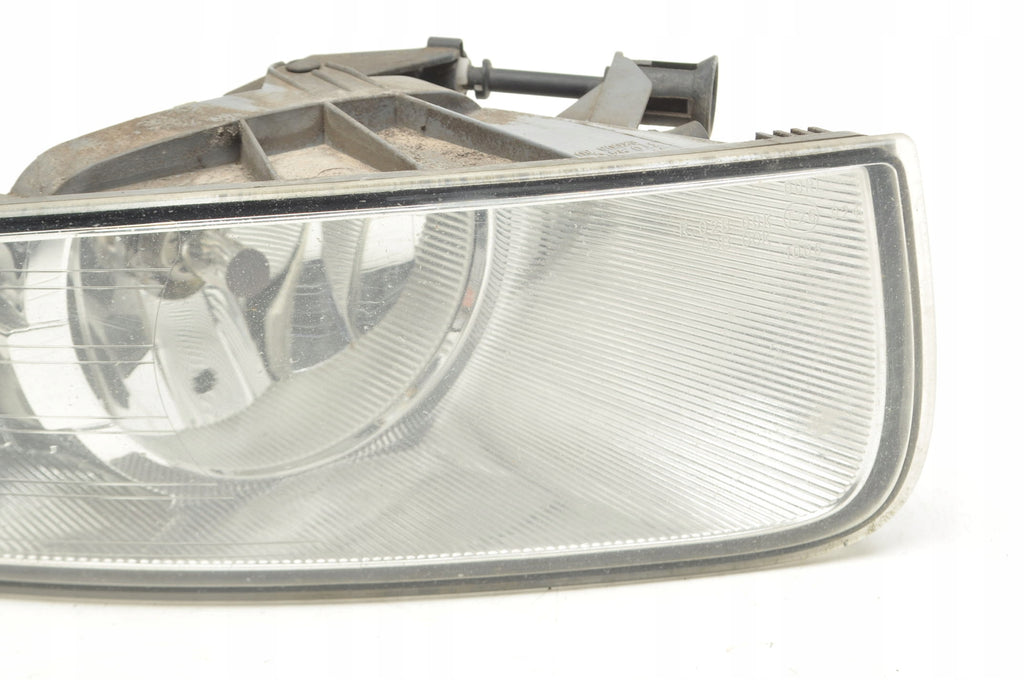 SKODA SUPERB II HALOGEN RIGHT 3T0941700A