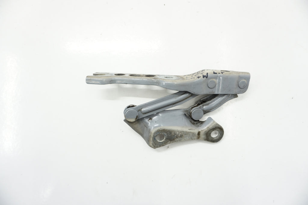 SKODA SUPERB II LIFT MASK HINGE LEFT LA7W 3T0823301B