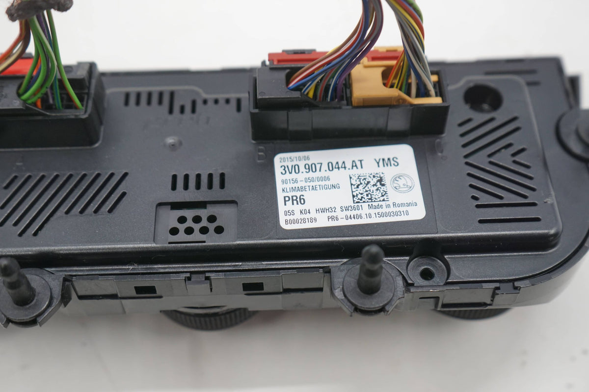SKODA SUPERB III 15R AIR CONDITIONING PANEL AIR CONDITIONING HEATING 3V0907044AT