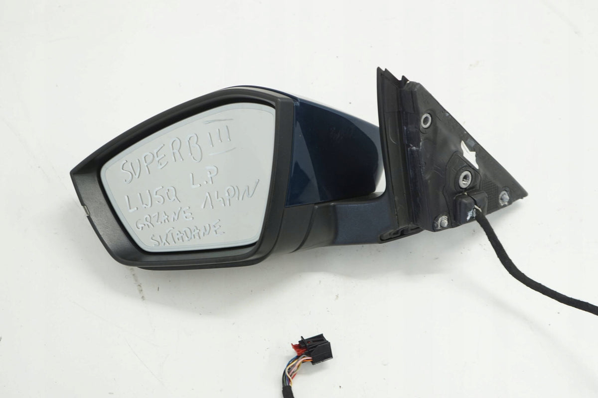 SKODA SUPERB III 15R MIRROR LEFT 14PIN LW5Q ANGLIK