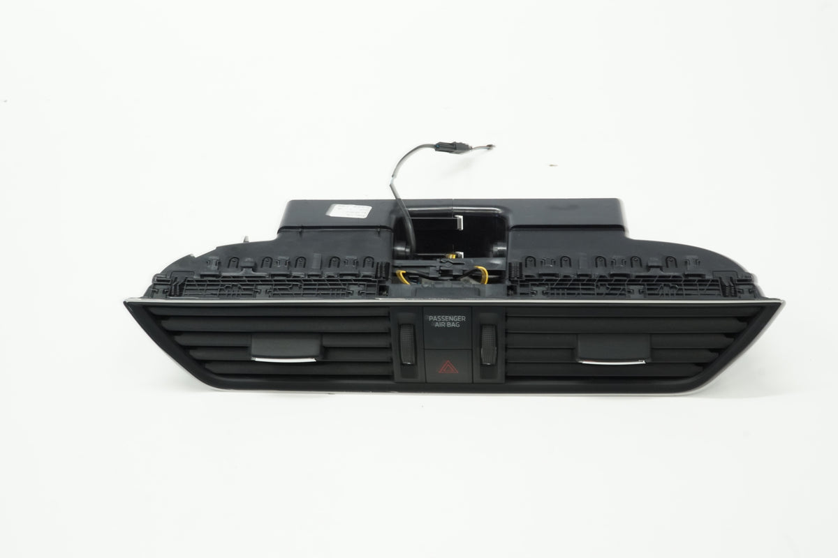 SKODA SUPERB III 16R CENTER AIR VENT 3V0820951C