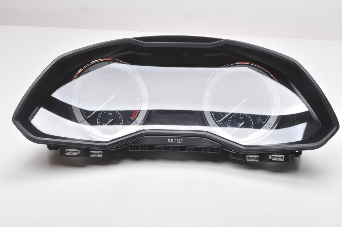 SKODA SUPERB III 2.0 TDI COUNTER CLOCKS 3V0920911 UK