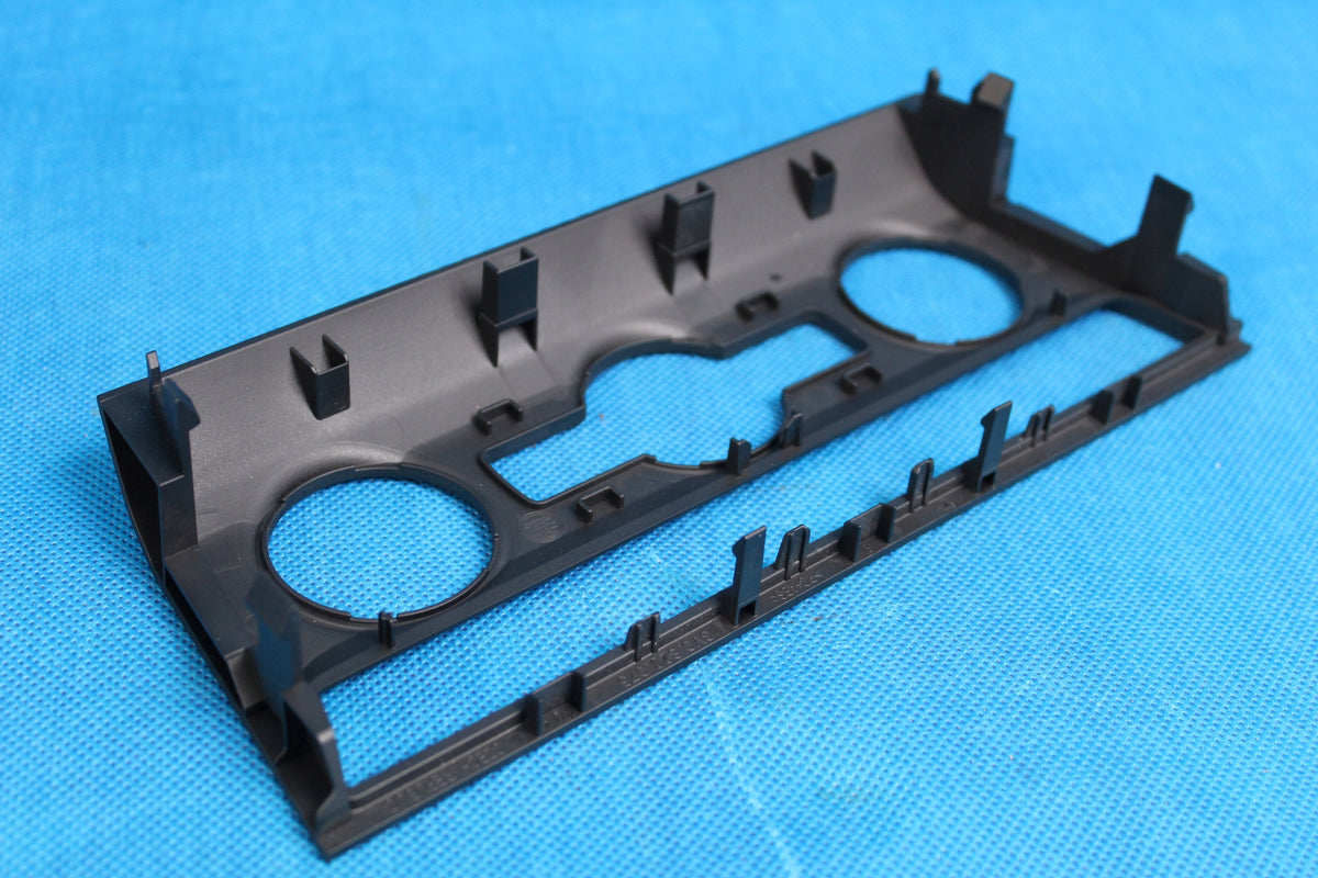 SKODA SUPERB III 3V FRAME AIR CONDITIONING PANEL 2016R 3V0820075