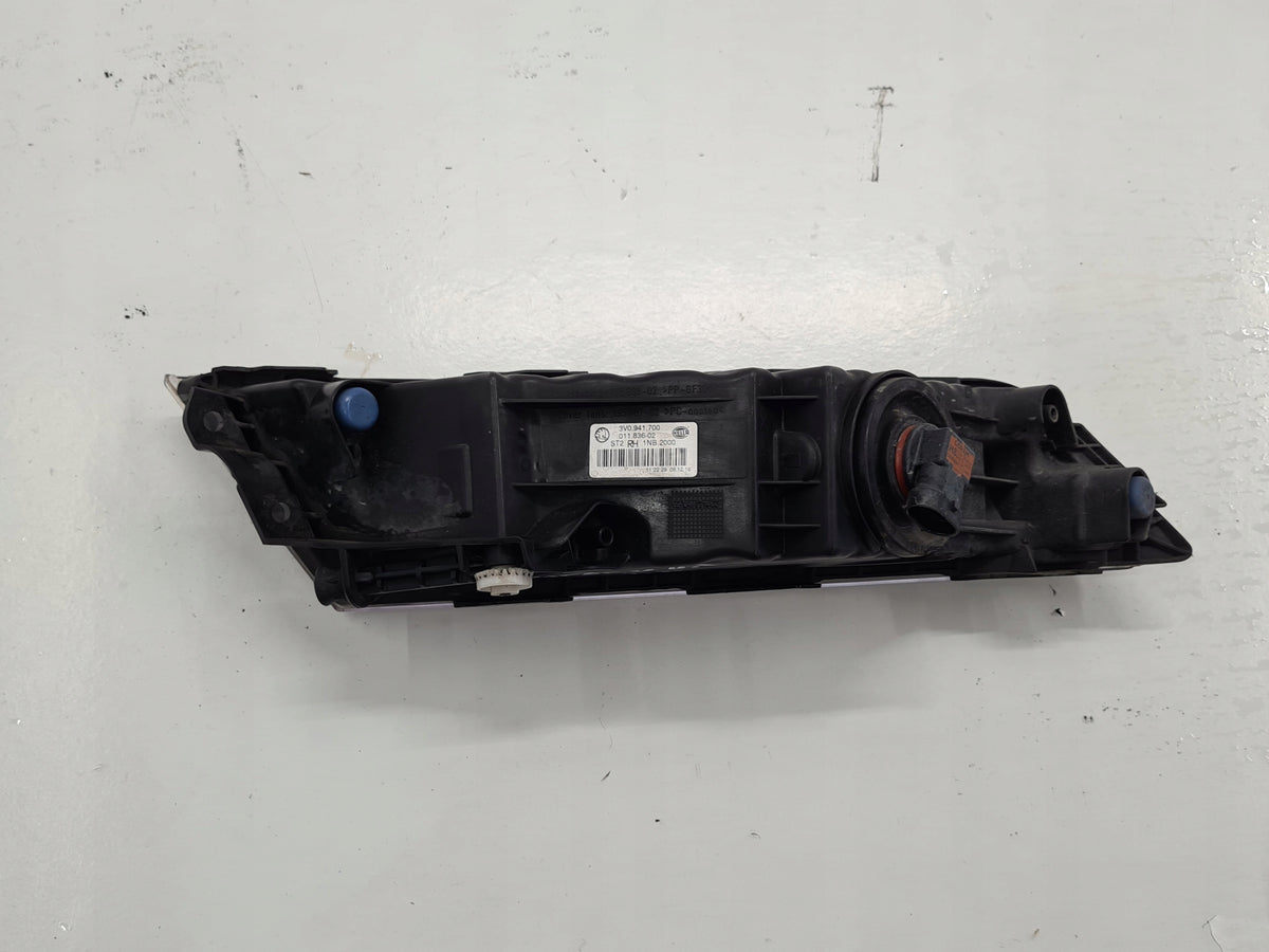 SKODA SUPERB III HALOGEN BUMPER RIGHT FRONT 3V0941700