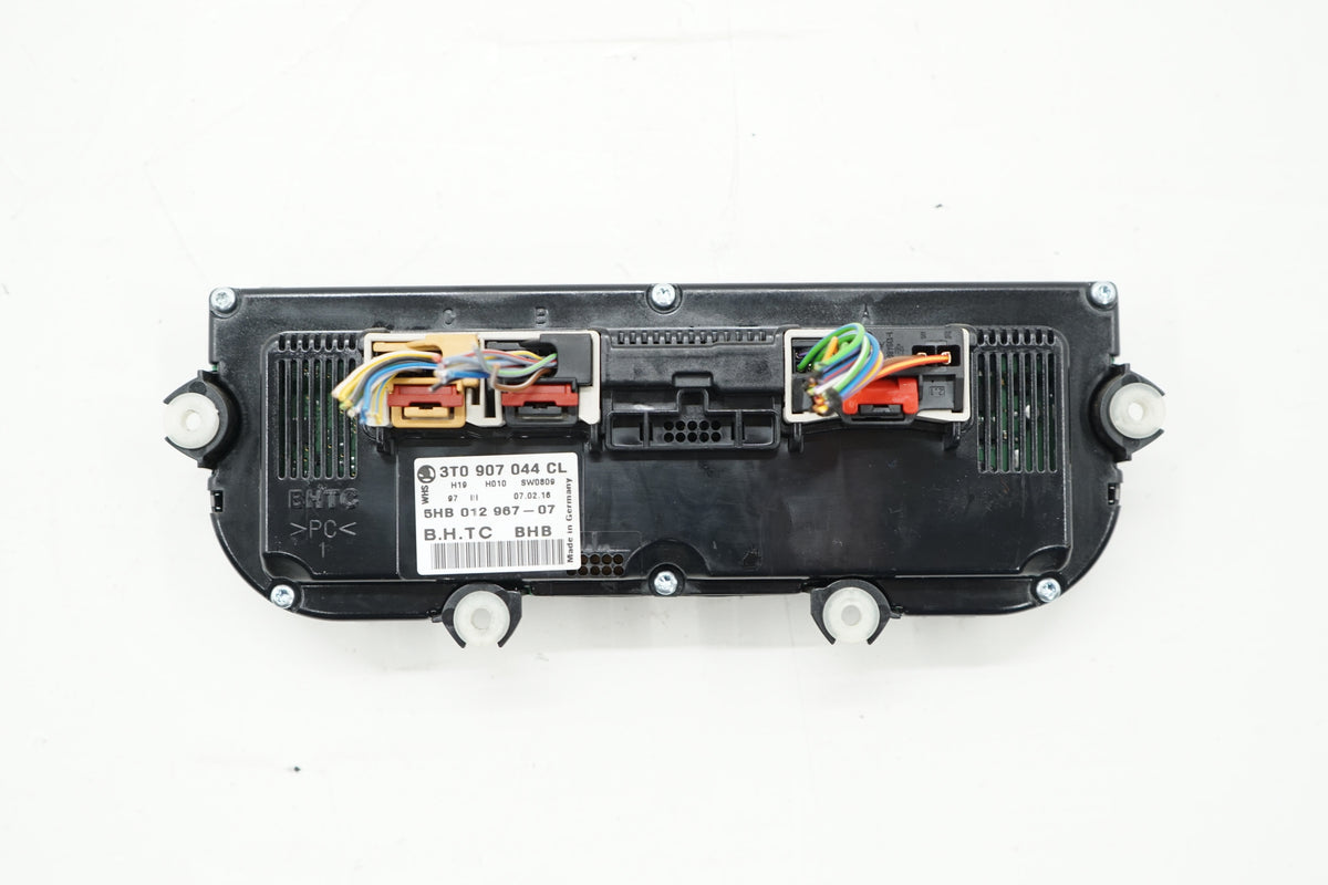 SKODA YETI LIFT 16R AIR CONDITIONING PANEL 3T0907044CL