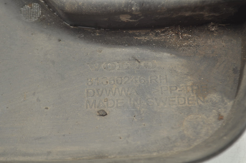 SPLASHER RIGHT REAR VOLVO XC40 31650246