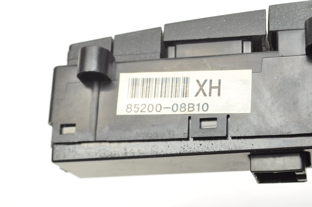 SSANGYONG REXTON LIFT EMERGENCY LIGHT SWITCH 85200-08B10