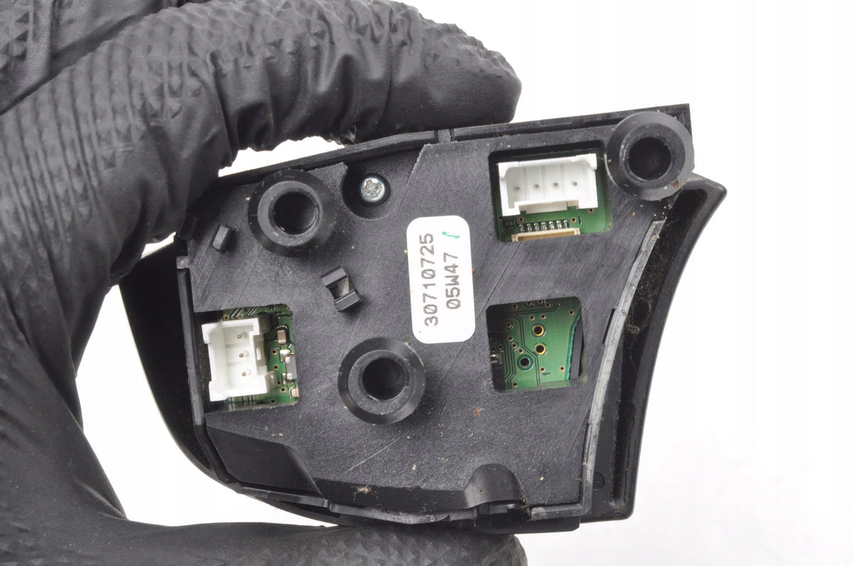 STEERING WHEEL BUTTON VOLVO V50 S40 II 30710725
