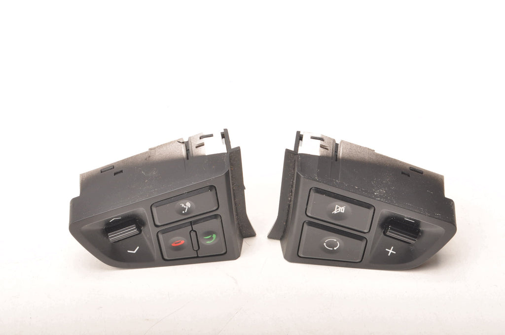 STEERING WHEEL BUTTONS HYUNDAI I20 96700-1J050 96700-1J000 SET