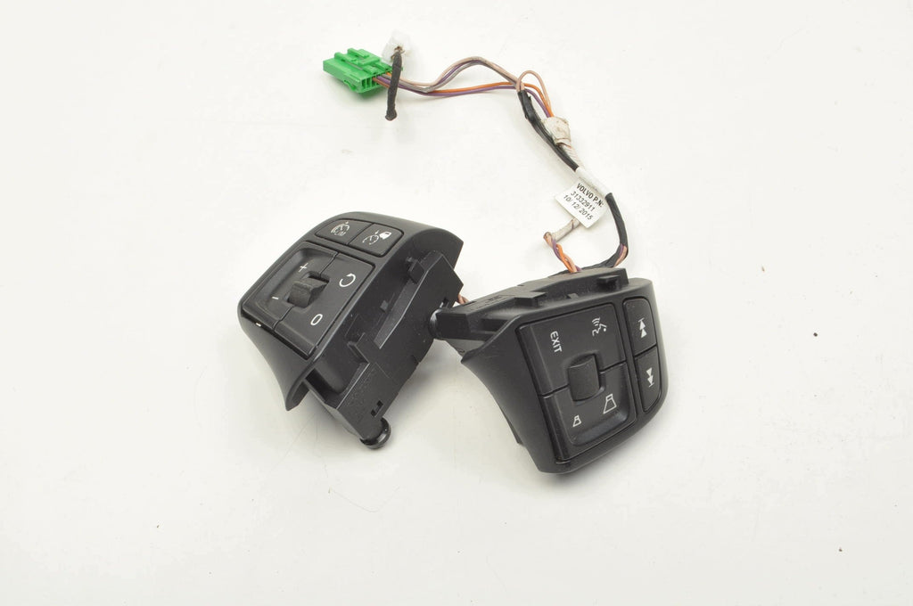 STEERING WHEEL BUTTONS VOLVO V40 II 31334463 31334459 SET
