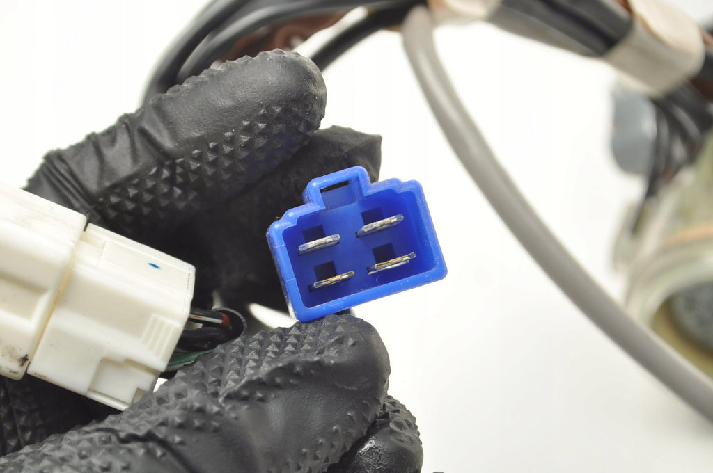 SUBARU FORESTER II 88215SA000 KEY IGNITION