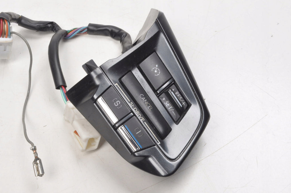 SUBARU LEVORG STEERING WHEEL BUTTONS