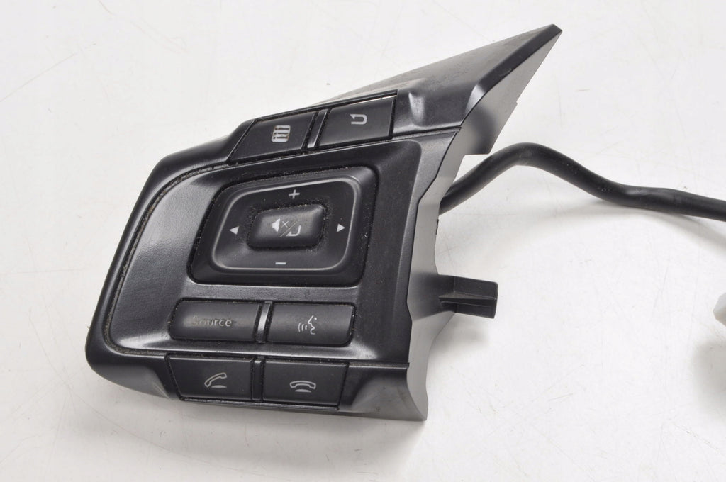 SUBARU LEVORG STEERING WHEEL BUTTONS