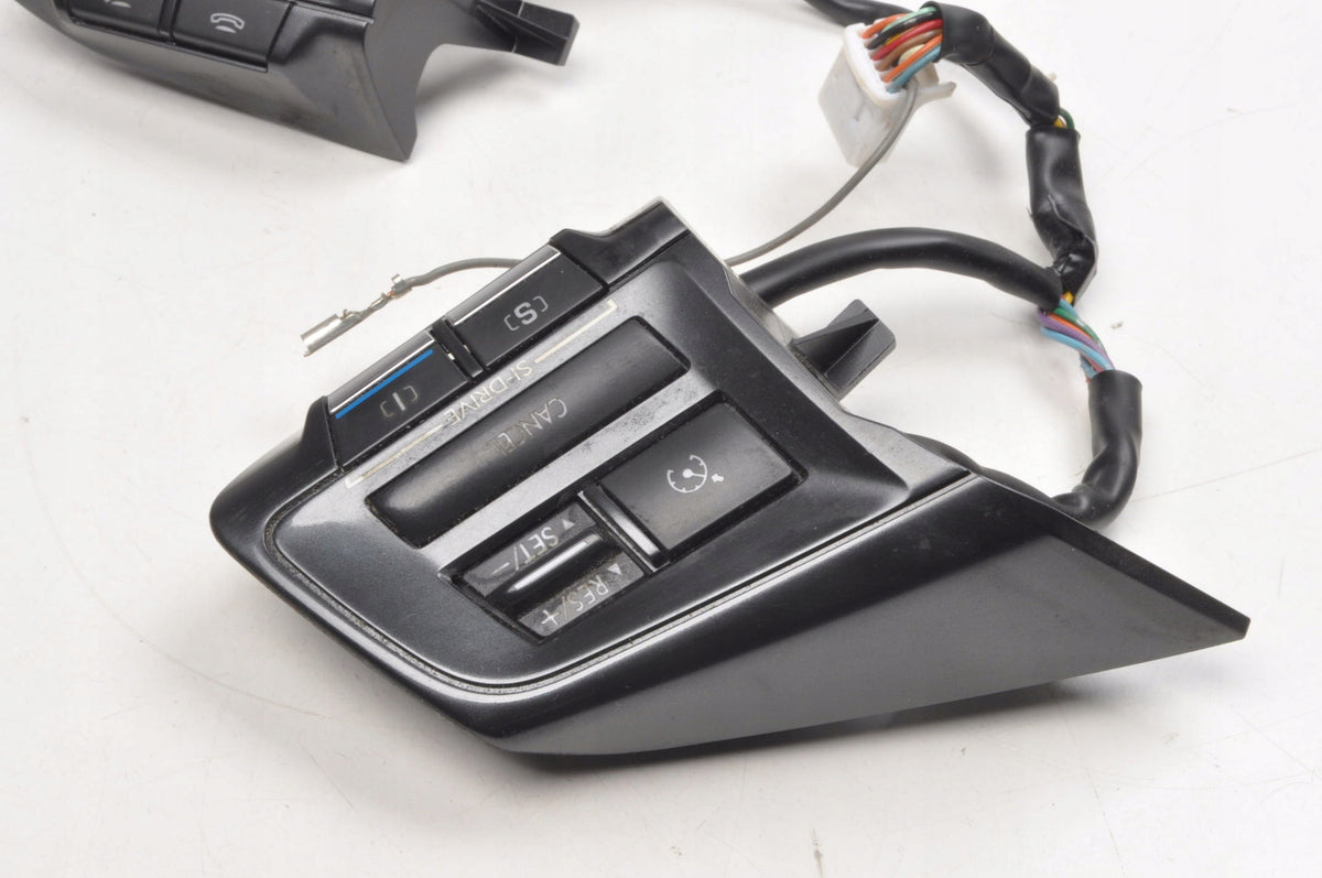 SUBARU LEVORG STEERING WHEEL BUTTONS