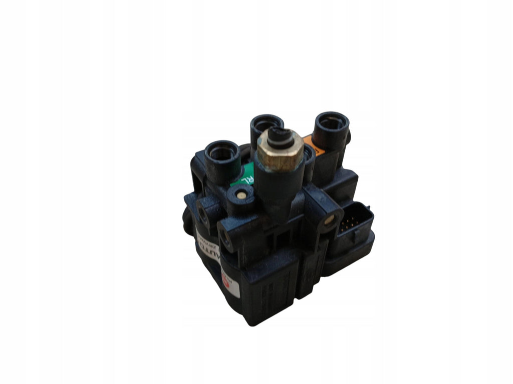 SUSPENSION DISTRIBUTOR PNEUMATICS REAR LAND ROVER DEFENDER II L663